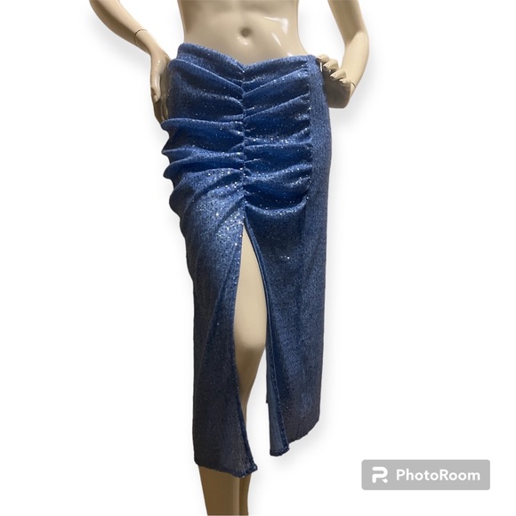 Zara Blue mermaid sequin skirt - Picture 3 of 6